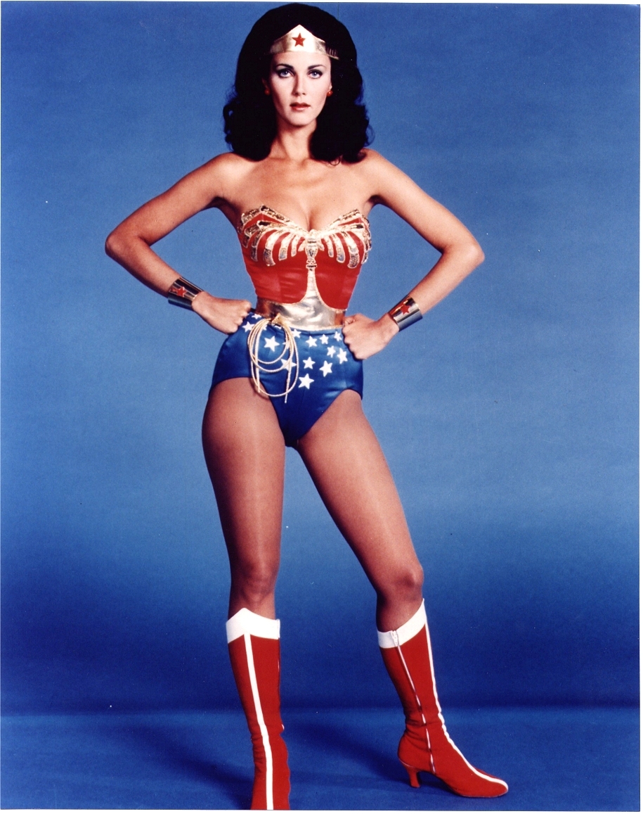 Lynda Carter poses as Wonder Woman for a studio publicity photograph promoting the CBS series "The New Adventures of Wonder Woman"